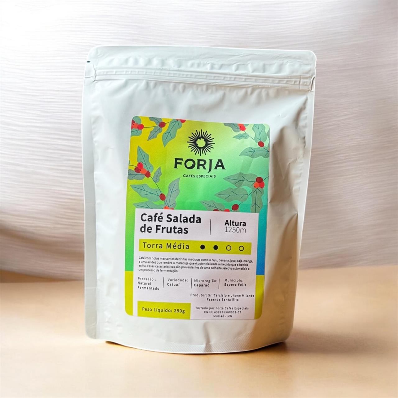 Salada de Frutas - Café Forja